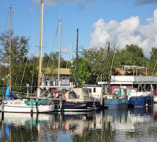Eindrücke vom Rundgang durch den Hafen von Varel