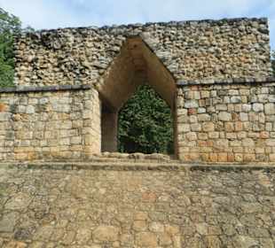 Ein Spaziergang auf dem Ruinen Gelände