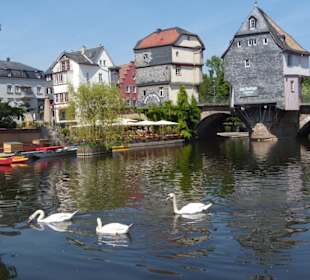 Huisjes gebouwd op de brug