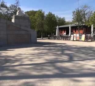 Fuente de las Esfinges