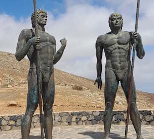 Statuen der Ur-Canarier