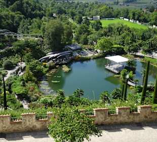Blick auf die Gärten vom Schloss Trauttmansdorff