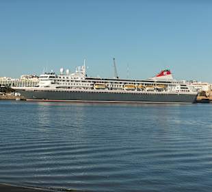 Braemar am Anleger von Portimao