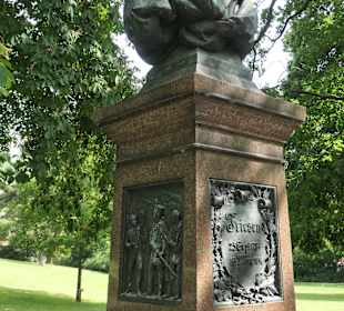 Denkmal Karl Friedrich Friesen im Fürstenwallpark
