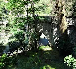 Blick auf die Brücke "Steinerner Steg"