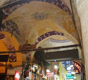 Gigantisches Gebäude