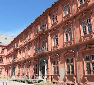Blick zum Kurfürstlichen Schloss von Mainz