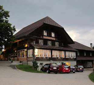 Außenansicht am Abend