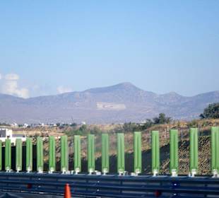 Türkische Flagge vor Nikosia