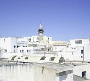 Widok na stare miasto w Tunisie
