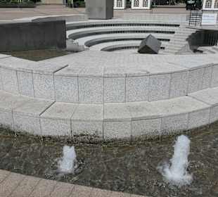 Der Star-Pit-Brunnen im Mediapark