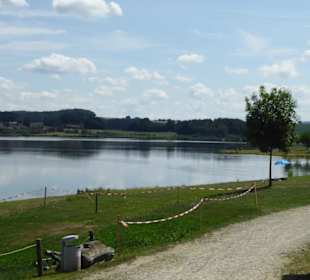 Blick nach Nordosten über den See