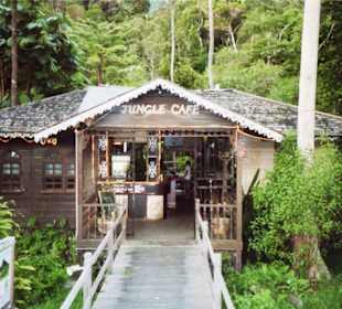 Jungle Cafe nahe dem Holiday Inn Damai Beach