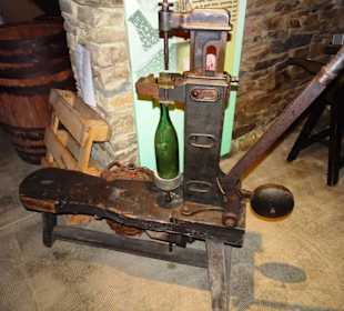 Flaschenverkorkung per Handbetrieb