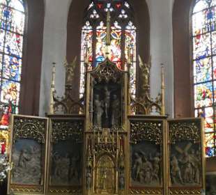 Der Hochaltar von St. Michael