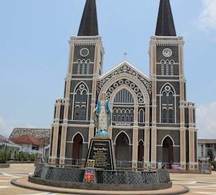 Katholische Kirche und Bischofssitz 
