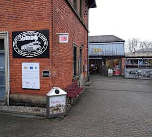 Außenansicht des Dampflokomotiv Museums