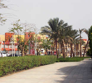 Fussweg außerhalb des Hotels