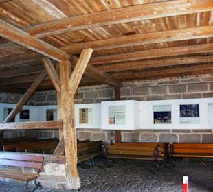 Vorraum mit Ausstellung