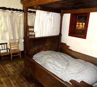 Der Rundgang durch den Wohnraum des Bauerns