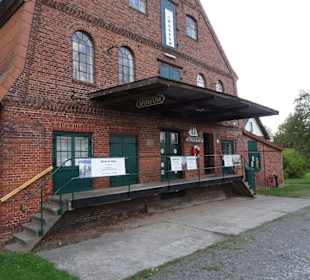 Eingang zum Kehdinger Küstenschifffahrts-Museum