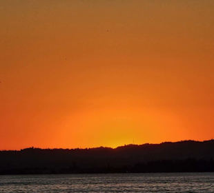 Sonnenuntergang am Hafen
