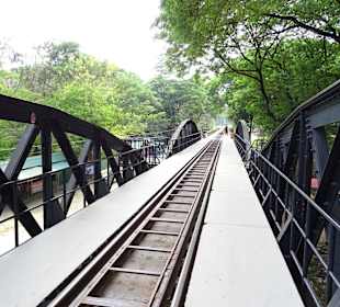 Auf der Brücke am Kwai