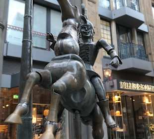 In Aachen beim Puppenbrunnen in der Krämerstraße