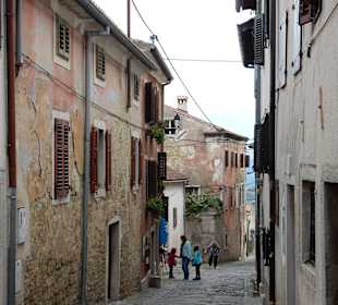 Montona Gasse