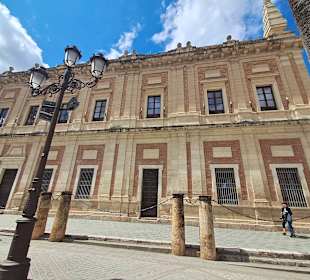 Plaza del Triunfo in Sevilla