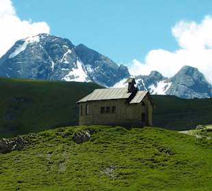 Ausflug Dolomiten: Piz Marmolada und Bergkirche