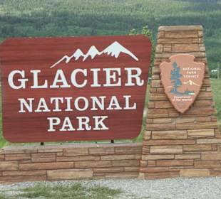 Einfahrt in den Glacier National Park