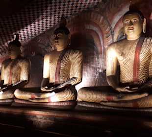 Karandeniya Tempel / Liegender Buddha