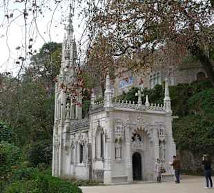 Kapelle im Garten