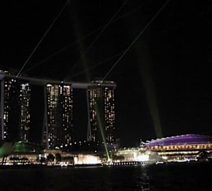 Lasershow am Marina Bay Sand