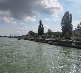 Schifffahrt auf dem Mittelrhein