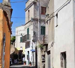Rundgang durch die Altstadt von Orosei