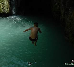 Spring ins kalte Nass - Hidden Wasserfall