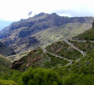 Serpentienen, auf dem Weg zu Teide