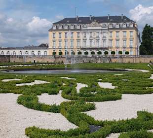 Schlosspark und Schloss