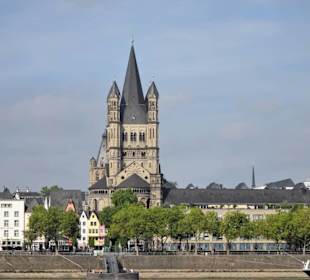 Blick auf Groß St. Martin vom Triangle Panorama