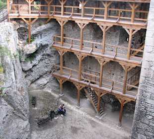 Zamek Wilcza Szczęka - OGRODZIENIEC