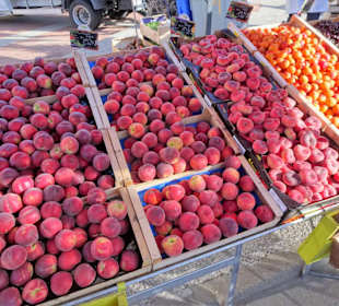 Impressionen vom Wochenmarkt Saint-Cyprien-Plage