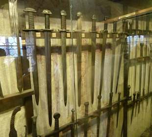 Waffenausstellung im Goldenen Gäschen