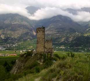 Blick von Burgruine Richtung Latsch