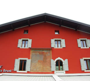 Frontseite vom Haus