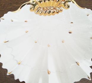 Schale zwei mit Gold