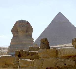 Sphinx und Chefren Pyramide