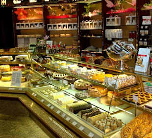 Café Niederegger - Tortenauswahl