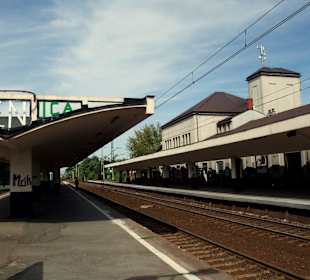 Kinokawiarnia (PKP) Stacja Falenica